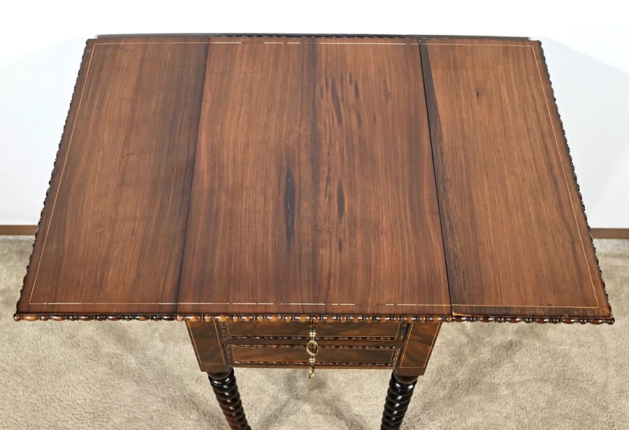 Petite Table de Salon en Palissandre, époque Restauration – Début XIXe