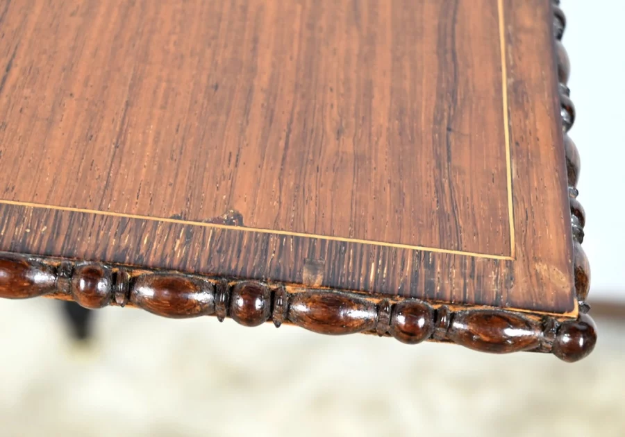 Petite Table de Salon en Palissandre, époque Restauration – Début XIXe