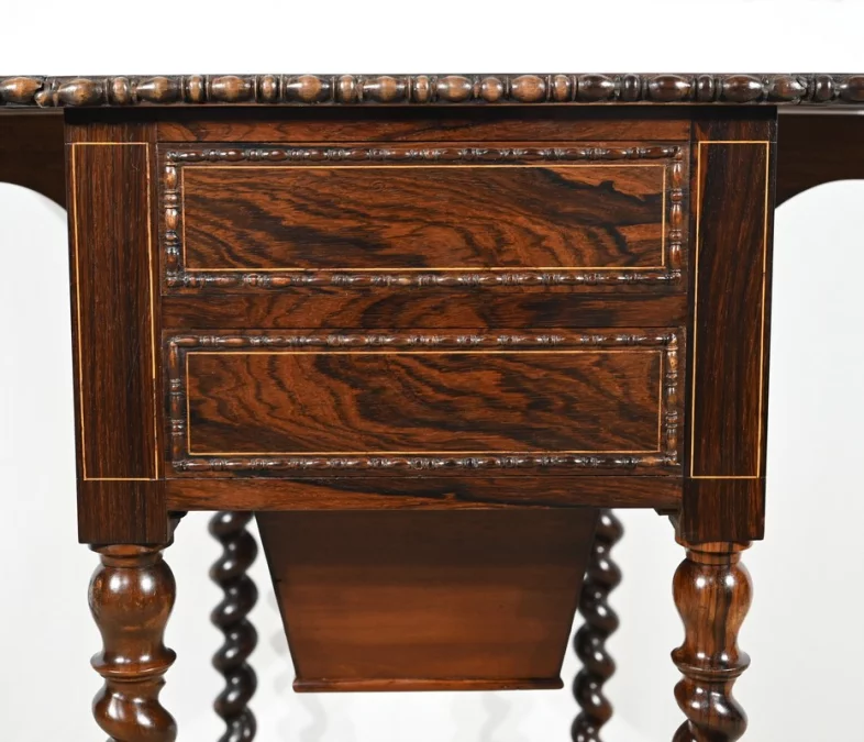 Petite Table de Salon en Palissandre, époque Restauration – Début XIXe