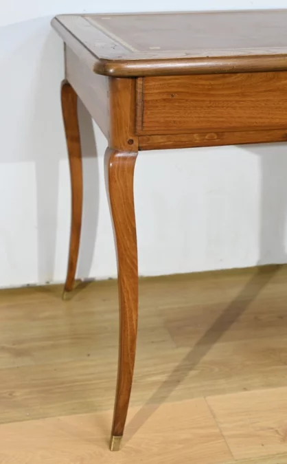 SCHREIBTISCH AUS DEM 18. JAHRHUNDERT