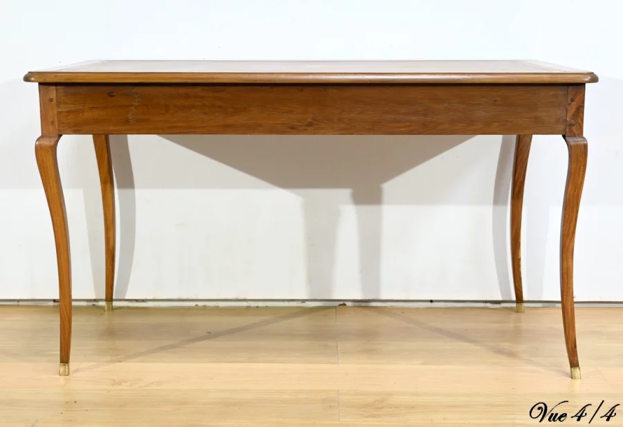SCHREIBTISCH AUS DEM 18. JAHRHUNDERT