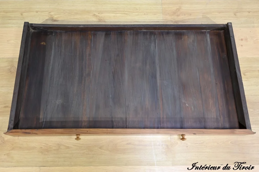 SCHREIBTISCH AUS DEM 18. JAHRHUNDERT