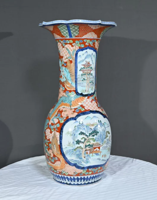 Important Vase Arita en Porcelaine, ère Meiji, Japon – Fin XIXe