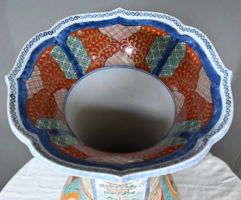 Important Vase Arita en Porcelaine, ère Meiji, Japon – Fin XIXe