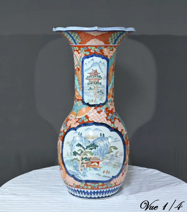 Important Vase Arita en Porcelaine, ère Meiji, Japon – Fin XIXe