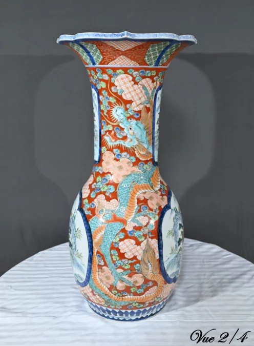 Important Vase Arita en Porcelaine, ère Meiji, Japon – Fin XIXe
