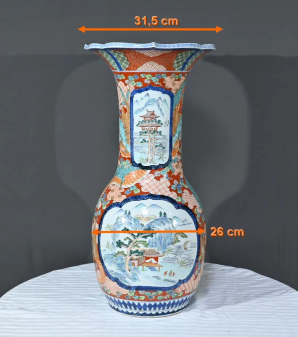 Important Vase Arita en Porcelaine, ère Meiji, Japon – Fin XIXe