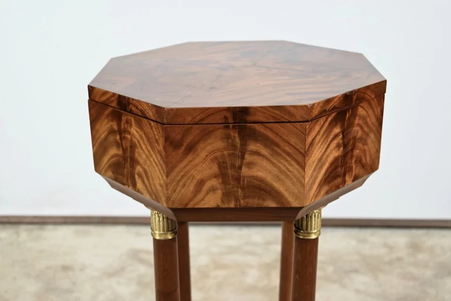 Frisiertisch im französischen Empire-Stil