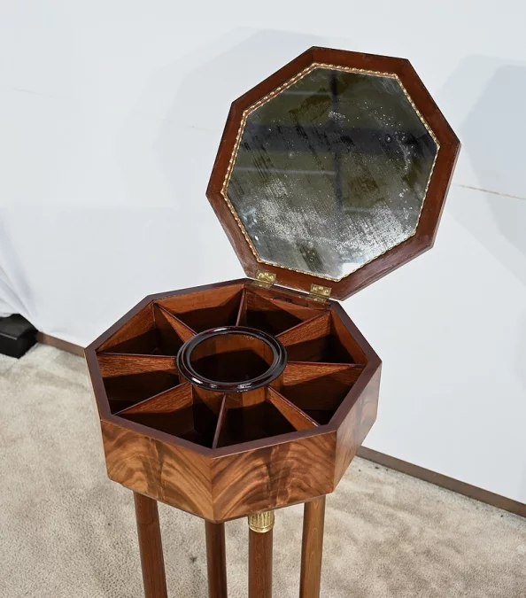 Frisiertisch im französischen Empire-Stil