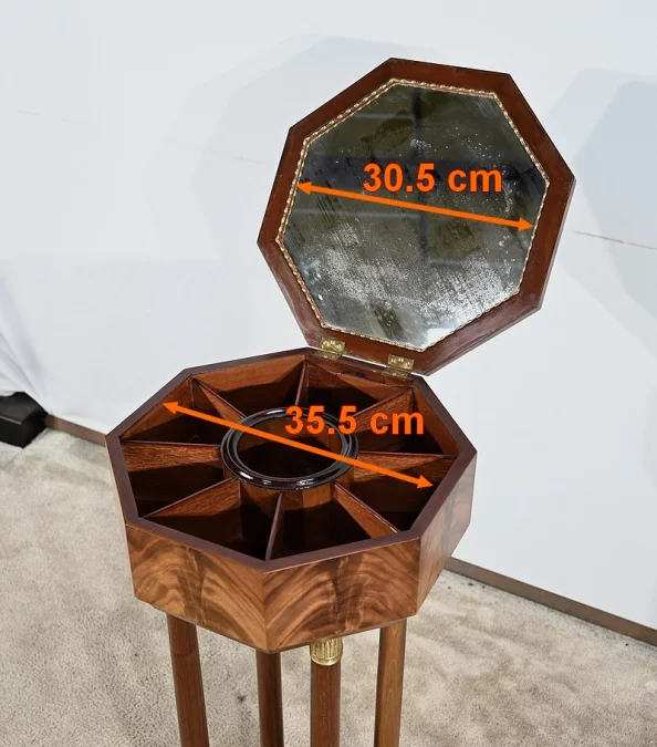 Frisiertisch im französischen Empire-Stil