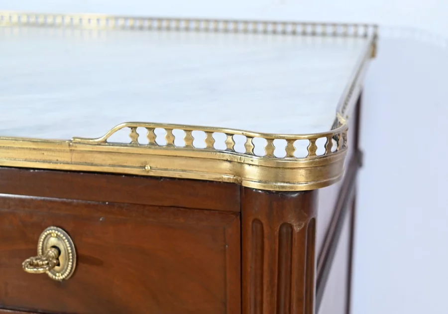 CÓMODA DEL PERIODO LUIS XVI