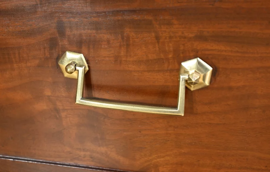 CÓMODA DEL PERIODO LUIS XVI