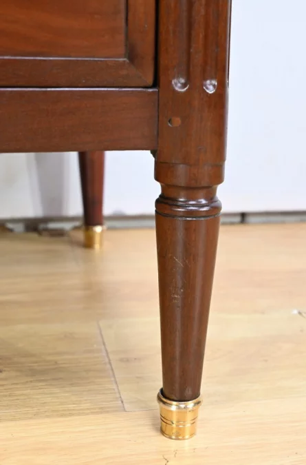 CÓMODA DEL PERIODO LUIS XVI