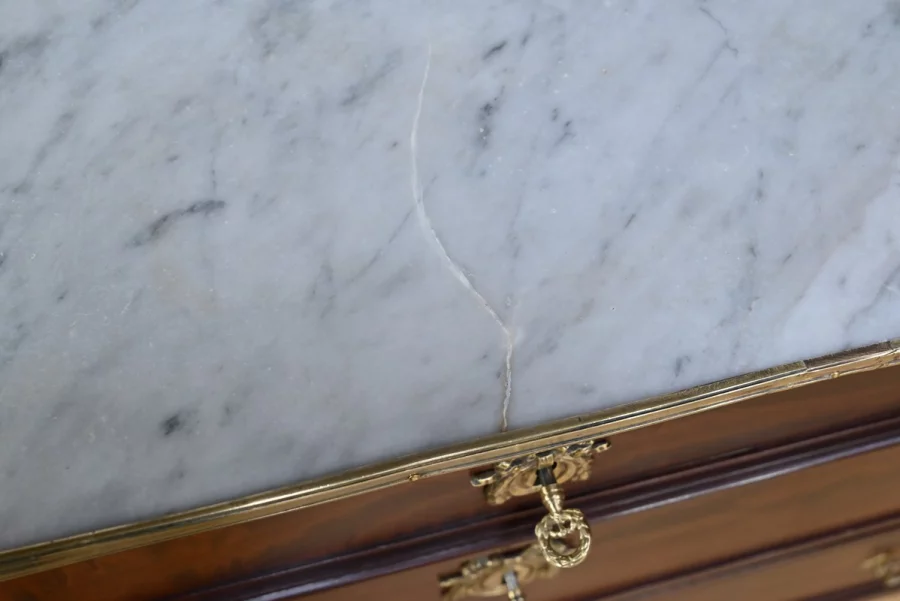 CÓMODA DEL PERIODO LUIS XVI