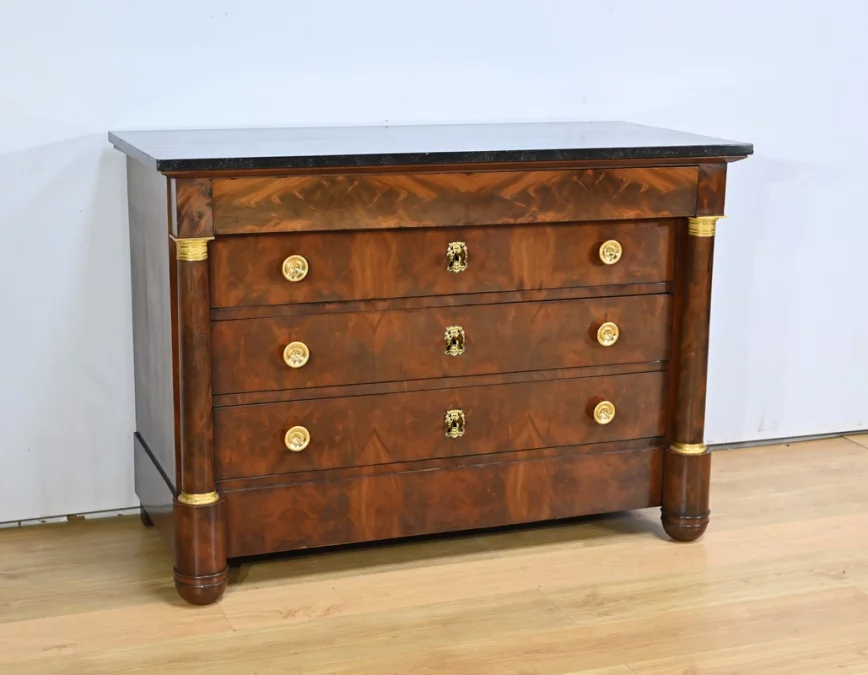 KOMMODE AUS DER FRANZÖSISCHEN EMPIRE-ZEIT