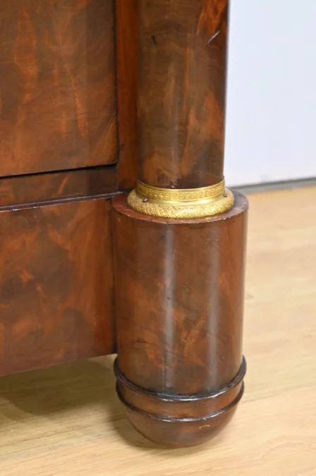 KOMMODE AUS DER FRANZÖSISCHEN EMPIRE-ZEIT