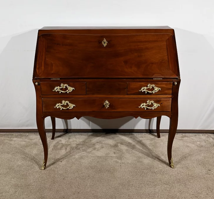 Schreibtisch aus der Zeit von Louis XV