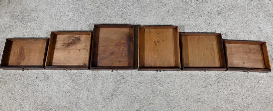 Schreibtisch aus der Zeit von Louis XV