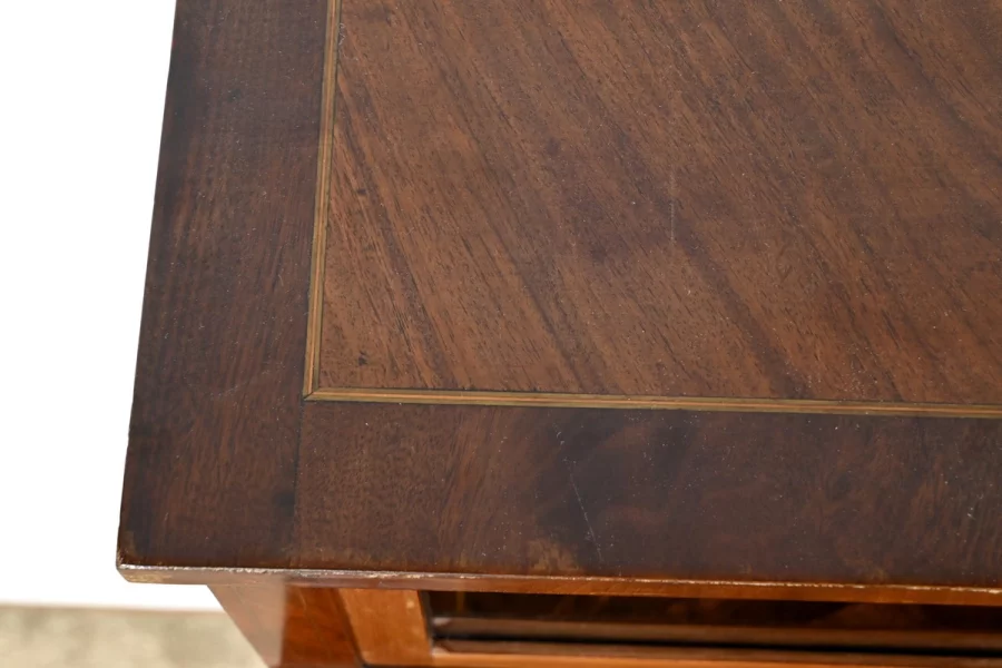 ESCRITORIO ESTILO LUIS XV