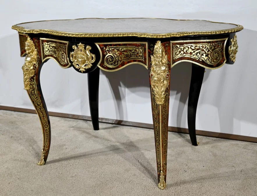 Beistelltisch aus der Zeit Napoleons III.