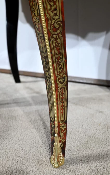 Beistelltisch aus der Zeit Napoleons III.