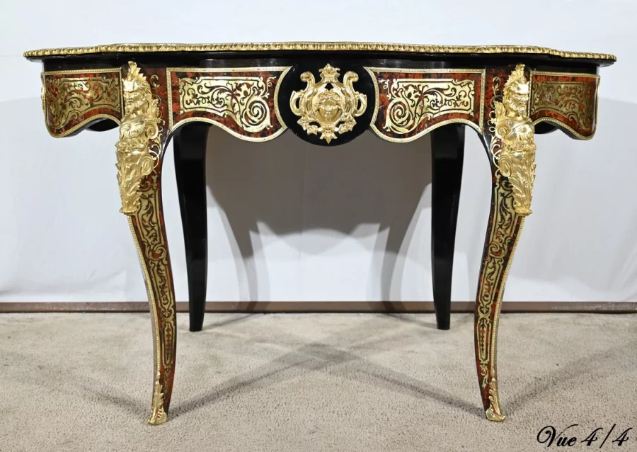 Beistelltisch aus der Zeit Napoleons III.