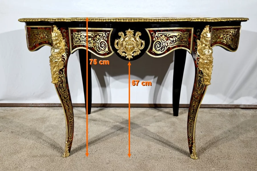 Beistelltisch aus der Zeit Napoleons III.