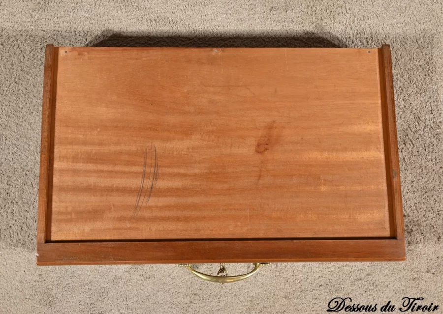 ШКАФ ИЗ КРАСНОГО ДЕРЕВА, приписываемый MAISON E. DIOT