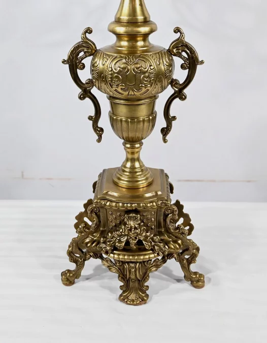 Paire d’importants Candélabres en Bronze Doré, style Louis XIV – Début XIXe