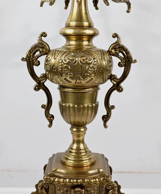 Paire d’importants Candélabres en Bronze Doré, style Louis XIV – Début XIXe