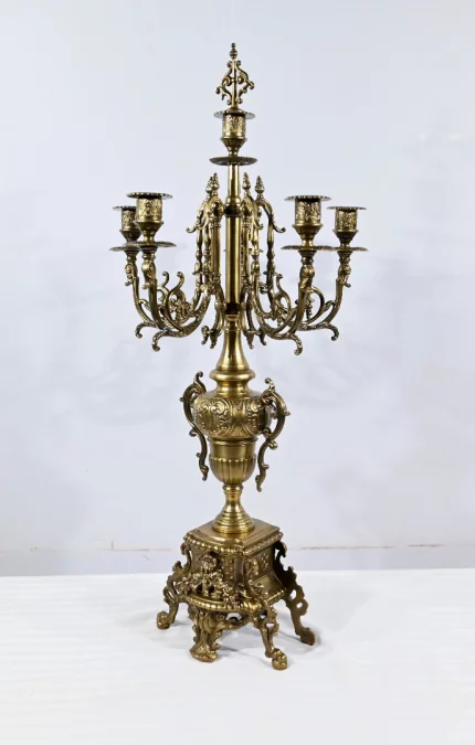 Paire d’importants Candélabres en Bronze Doré, style Louis XIV – Début XIXe