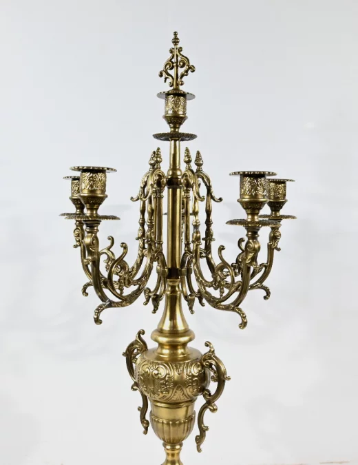 Paire d’importants Candélabres en Bronze Doré, style Louis XIV – Début XIXe