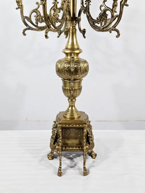 Paire d’importants Candélabres en Bronze Doré, style Louis XIV – Début XIXe