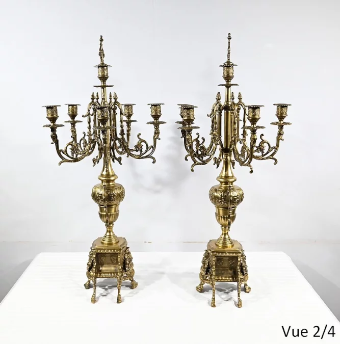 Paire d’importants Candélabres en Bronze Doré, style Louis XIV – Début XIXe