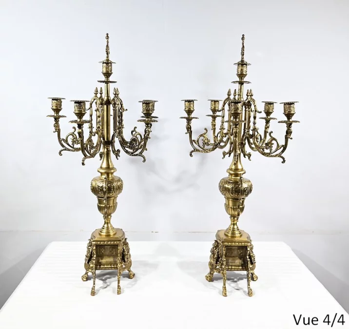Paire d’importants Candélabres en Bronze Doré, style Louis XIV – Début XIXe