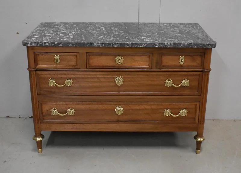 CÓMODA DE LA ÉPOCA LUIS XVI