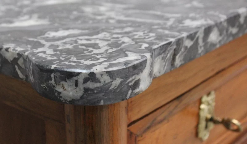 CÓMODA DE LA ÉPOCA LUIS XVI