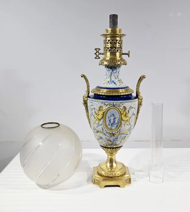 Lampe à Pétrole en Faïence, époque Napoléon III – Milieu XIXe