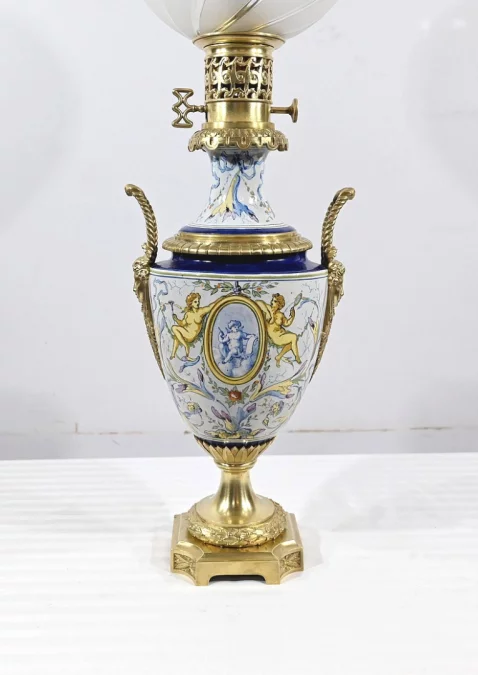Lampe à Pétrole en Faïence, époque Napoléon III – Milieu XIXe
