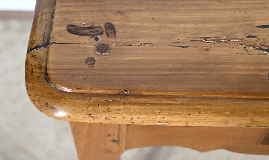 MESA DE ESCRITORIO ESTILO LUIS XV