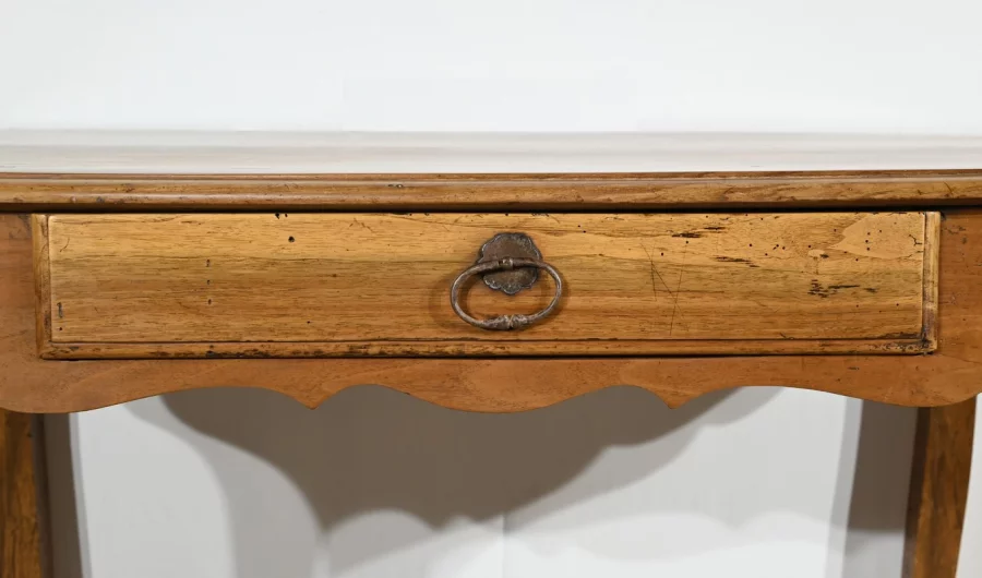 MESA DE ESCRITORIO ESTILO LUIS XV