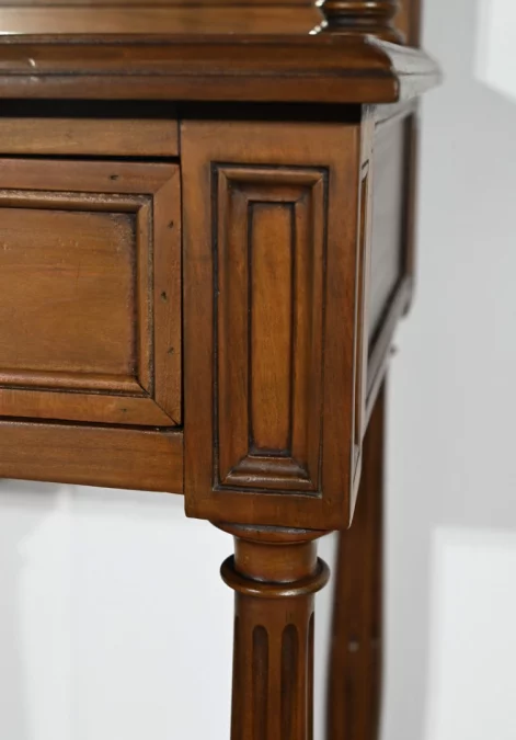 КОНСОЛЬНЫЙ СТОЛ В СТИЛЕ ЛЮДОВИКА XVI