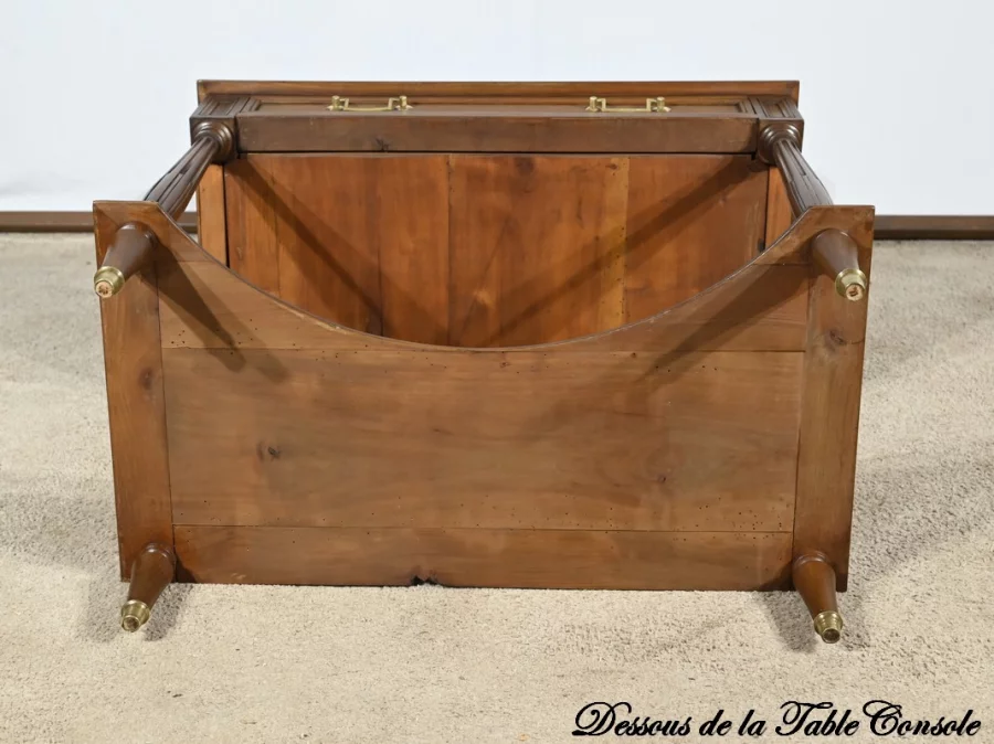 КОНСОЛЬНЫЙ СТОЛ В СТИЛЕ ЛЮДОВИКА XVI