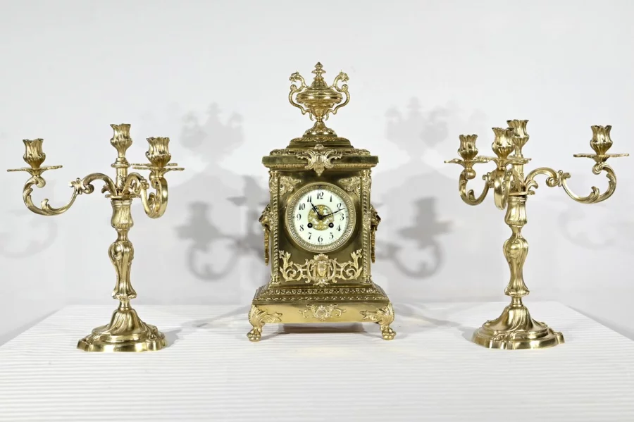 Garniture de Cheminée en Bronze Doré, estampillée Japy Frères & Cie – Fin XIXe