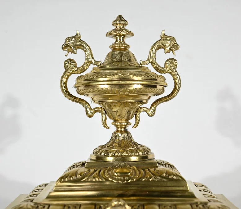 Garniture de Cheminée en Bronze Doré, estampillée Japy Frères & Cie – Fin XIXe