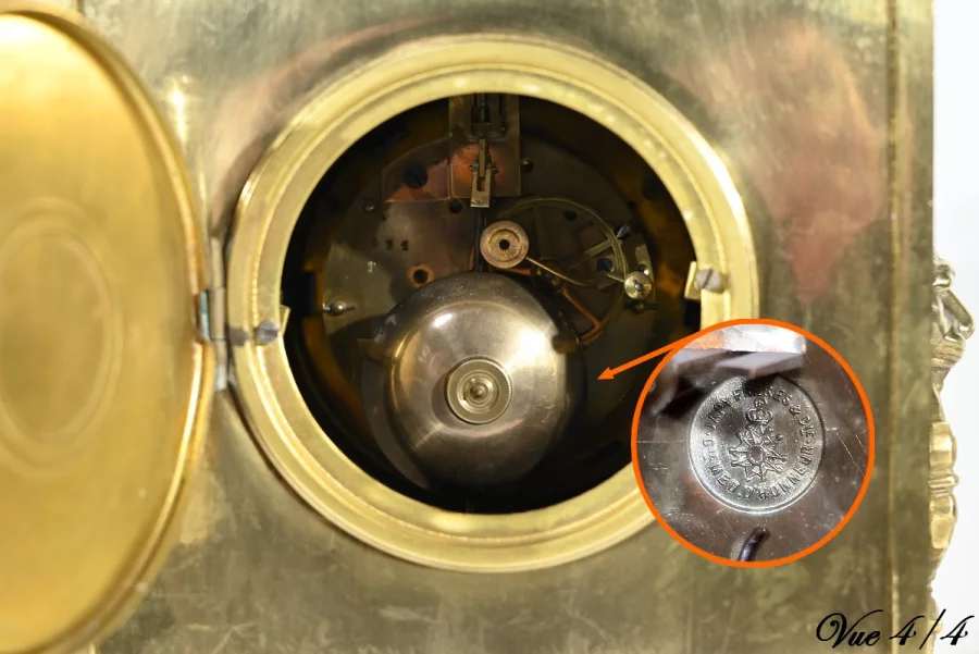 Garniture de Cheminée en Bronze Doré, estampillée Japy Frères & Cie – Fin XIXe