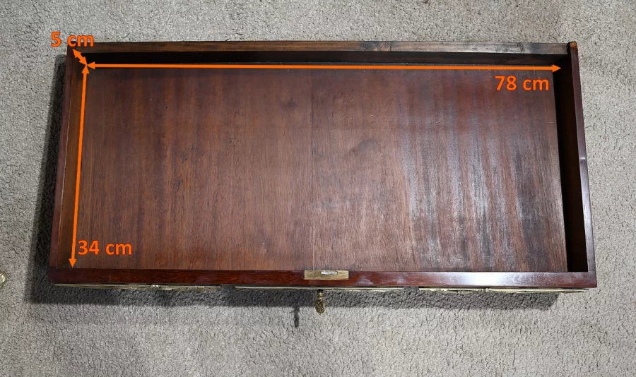 SCHREIBTISCH IM LOUIS XV-STIL