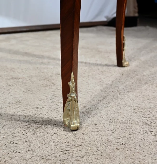 SCHREIBTISCH IM LOUIS XV-STIL