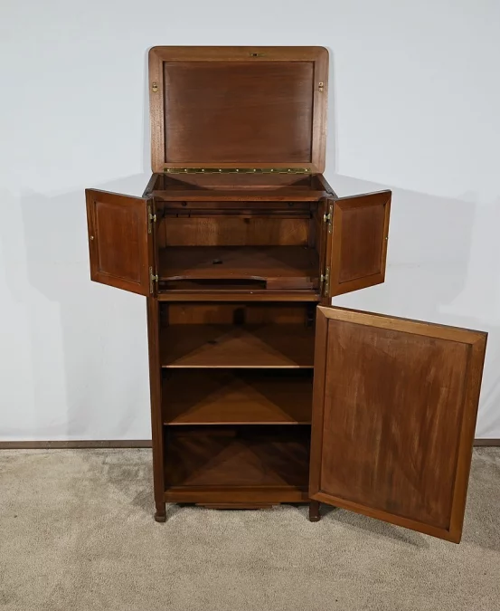 Plattenspielerschrank aus der Art-Déco-Zeit