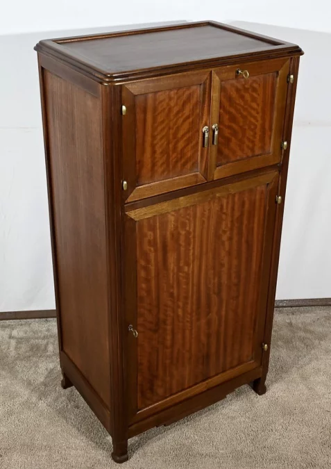 Plattenspielerschrank aus der Art-Déco-Zeit